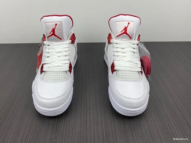 One Kick 3958 Elegant Jordan Metallic Red Retro 4 CT8527- 1025